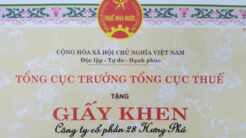 Công ty được Tổng cục trưởng Tổng cục Thuế tặng giấy khen vì đã có thành tích chấp hành tốt chính sách thuế năm 2015